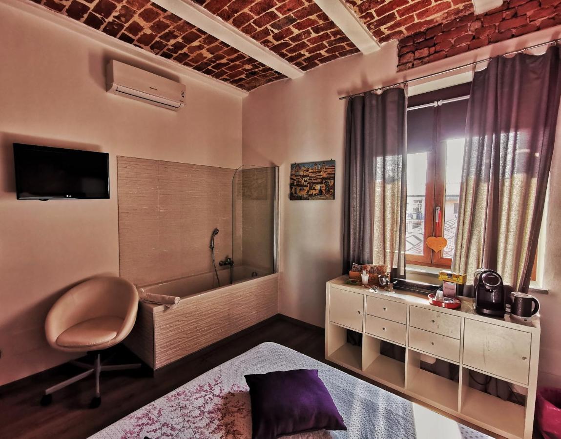 Regis B&B Camere Centro Storico Chivasso Eksteriør billede